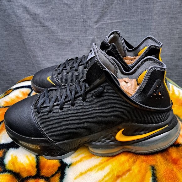 Size 12 Nike Mens LeBron 19 Low Witness DH1270-002 Black Gold Basketball Shoes